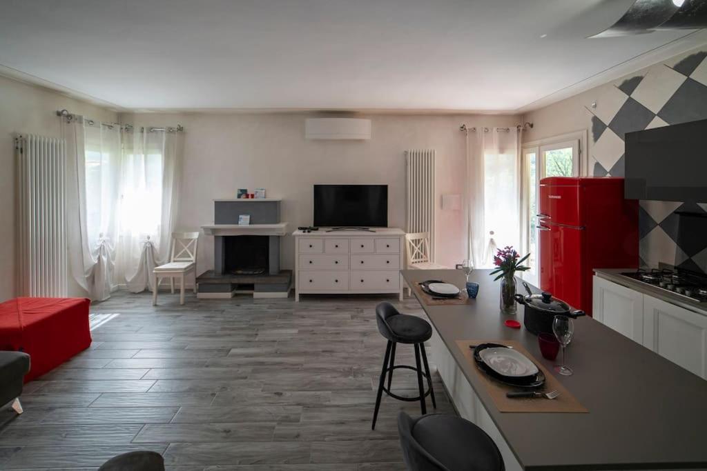 Apartamento Montecolo Bay 1 Pilzone Exterior foto